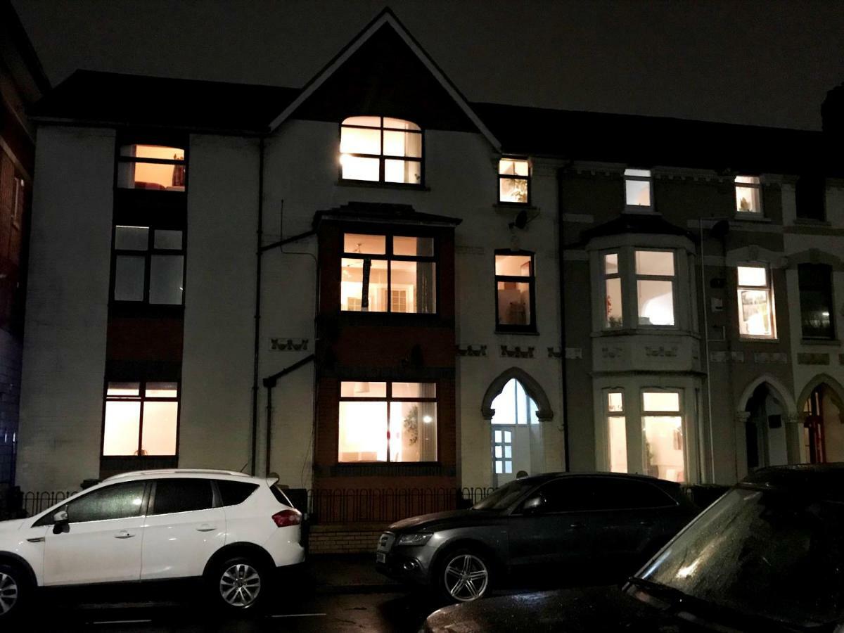 1 Fitzhamon Embankment Apartments Opposite Principality Stadium - Long Stay Offer Cardiff Eksteriør bilde
